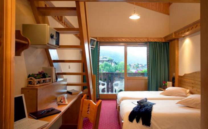 Ski Hotel Le Petit Dru in Morzine , France image 3 