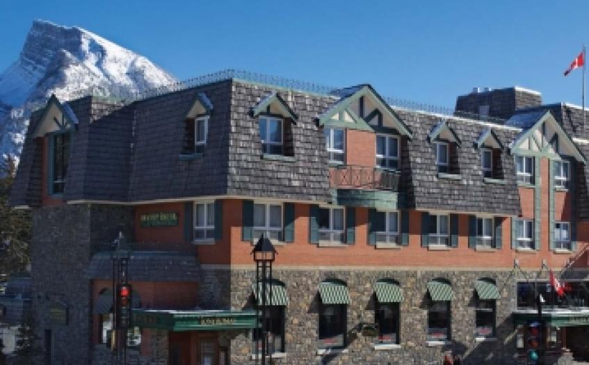 Mount Royal Ski Hotel in Banff , Canada image 1